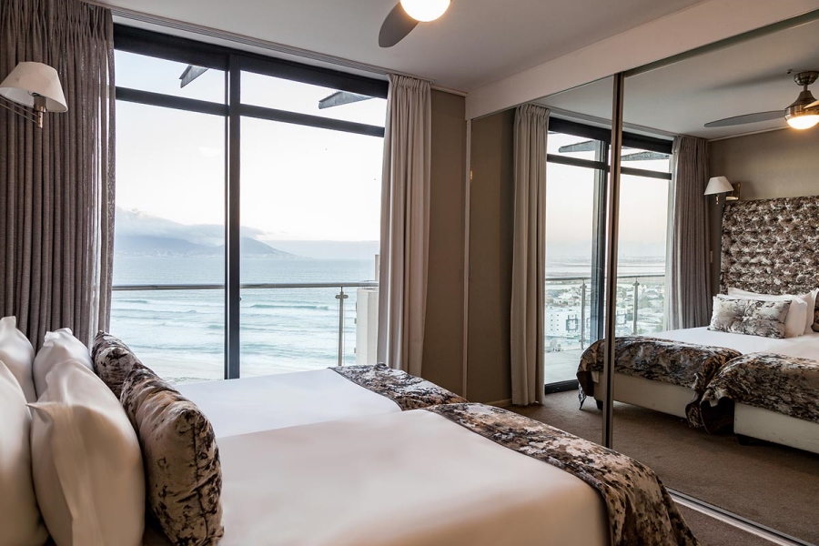 3 Bedroom Property for Sale in Bloubergstrand Western Cape